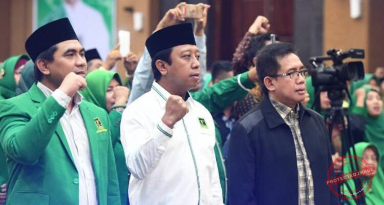 Ketua Umum Dpp Ppp Romahurmuziy Tengah Min